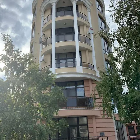 К.К. Св.Св.Константин И Елена, Света Хелена Апартамент